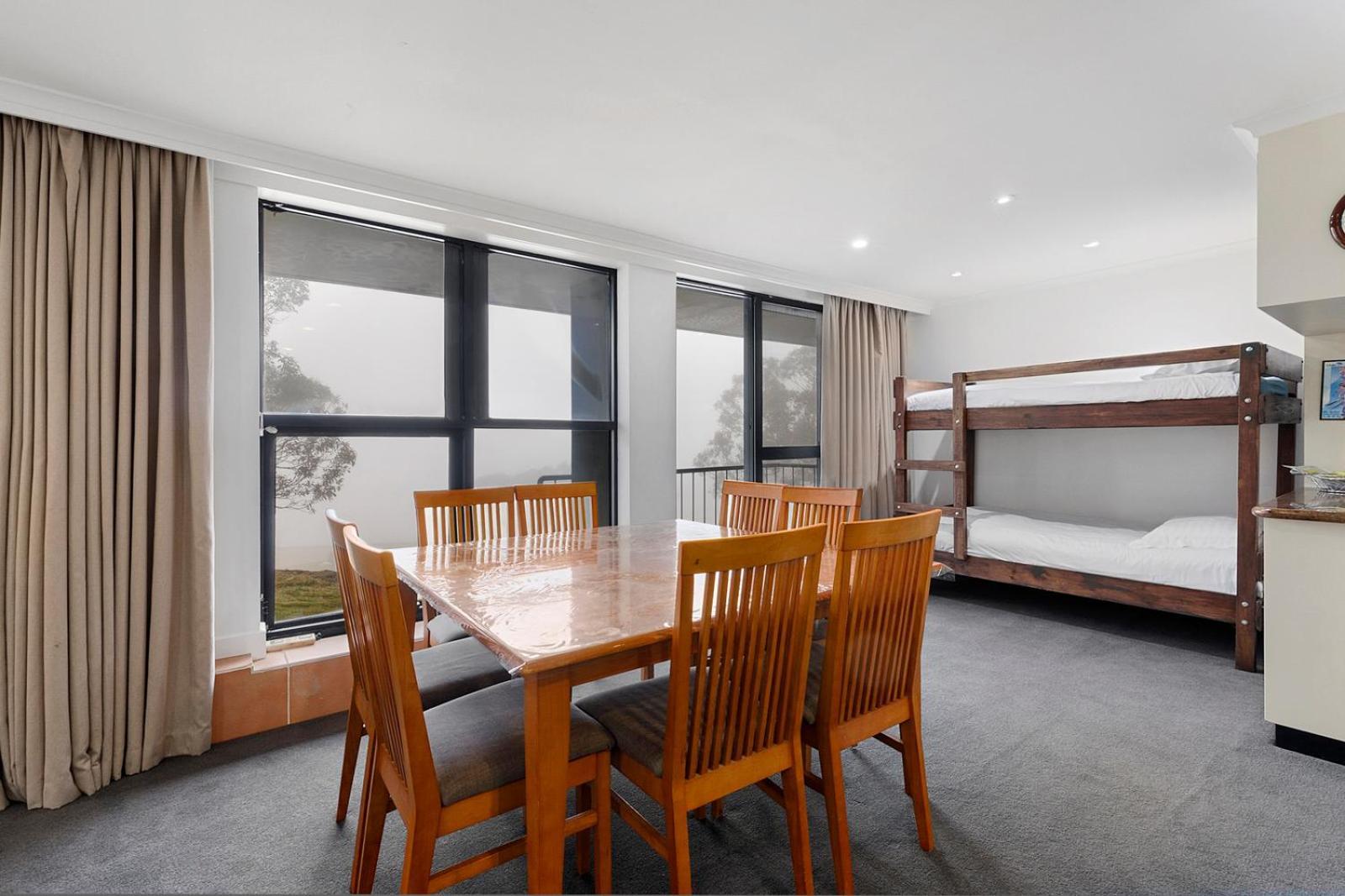 Chalet Apartments - Mt Buller Apartment Rentals Mount Buller Phòng bức ảnh